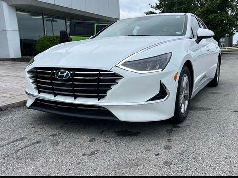 Used 2021 Hyundai Sonata SE FWD image 1