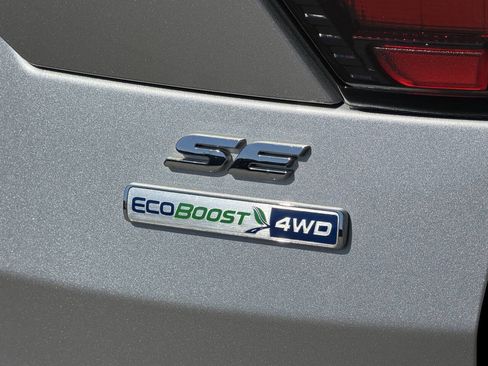 Used 2018 Ford Escape SE AWD/4WD image 13