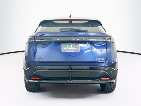 Used 2023 Nissan Ariya AWD image 7