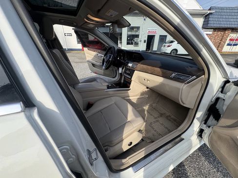 Used 2014 Mercedes-Benz E 350 4MATIC Sedan image 61