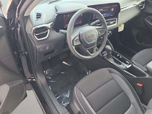 New 2026 Chevrolet TrailBlazer LT w/ Midnight Edition FWD image 18