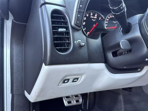 Used 2007 Chevrolet Corvette Coupe w/ Preferred Equipment Group image 14