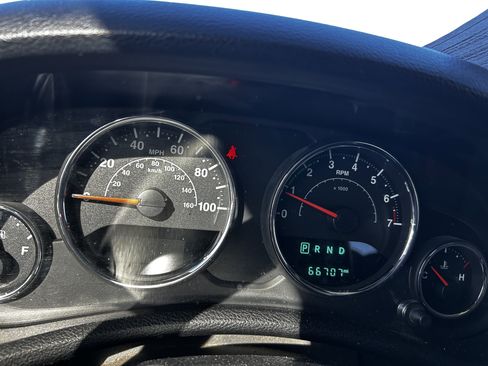 Used 2017 Jeep Wrangler Unlimited Sport image 15