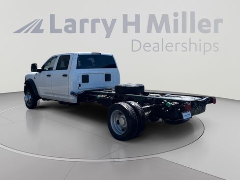 New 2026 RAM 5500 Tradesman w/ Chrome Appearance Group AWD/4WD image 3