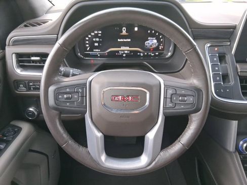 Used 2023 GMC Yukon SLT image 8