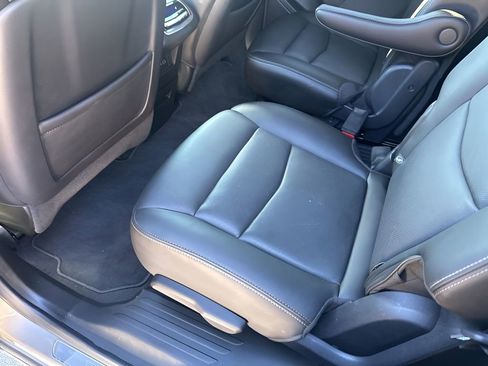 Used 2022 Cadillac XT6 Premium Luxury image 20