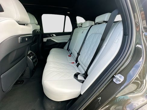Used 2024 BMW X5 sDrive40i w/ M Sport Package RWD image 26