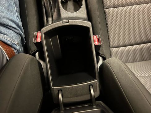 Used 2023 Kia Soul S FWD image 44