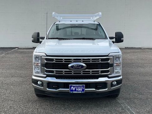 New 2025 Ford F350 XL w/ XL Chrome Package image 9
