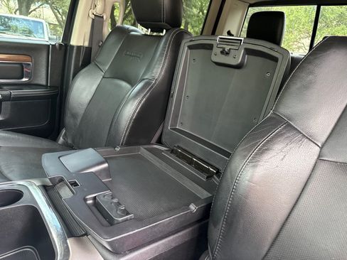 Used 2015 RAM 1500 Laramie w/ Convenience Group AWD/4WD image 19