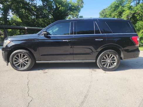 Used 2020 Ford Expedition Limited RWD image 4