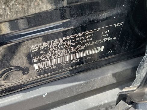 Used 2024 Toyota RAV4 XLE FWD image 32