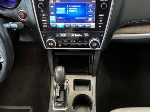 Used 2019 Subaru Outback 2.5i Limited AWD/4WD image 26
