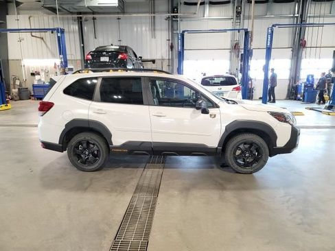 Used 2023 Subaru Forester Wilderness AWD/4WD image 8