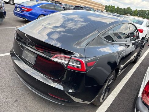 Used 2019 Tesla Model 3 Standard Range Plus RWD image 2