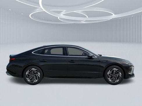 New 2026 Hyundai Sonata SEL FWD image 7