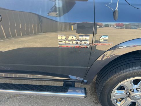 Used 2016 RAM 2500 Laramie w/ Convenience Group image 39