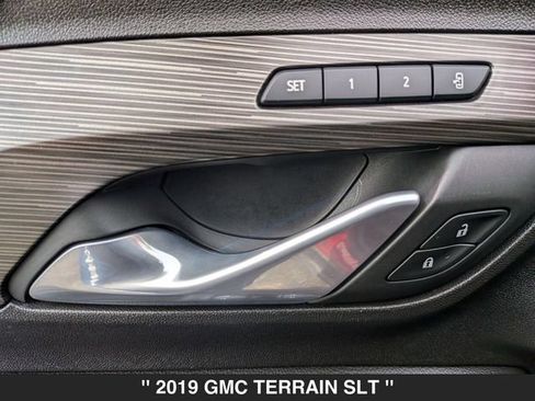 Used 2019 GMC Terrain SLT w/ Preferred Package AWD/4WD image 12