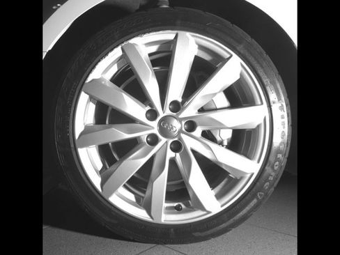 Used 2018 Audi A5 2.0T Premium Plus w/ Premium Plus AWD/4WD image 11