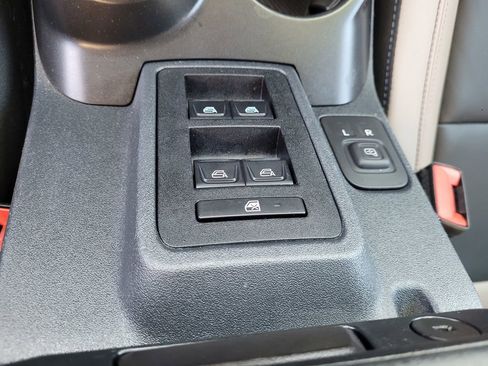 Used 2023 Ford Bronco Wildtrak AWD/4WD image 15