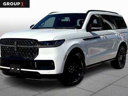 New 2025 Lincoln Navigator Reserve w/ Jet Appearance Package