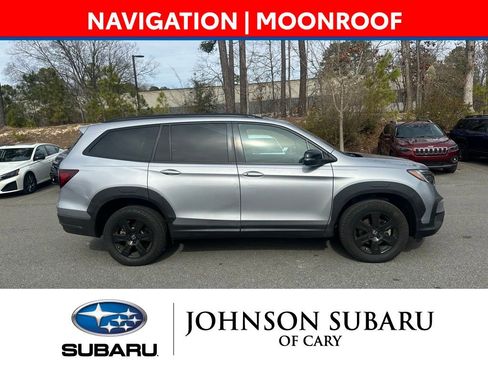 Used 2022 Honda Pilot TrailSport image 3