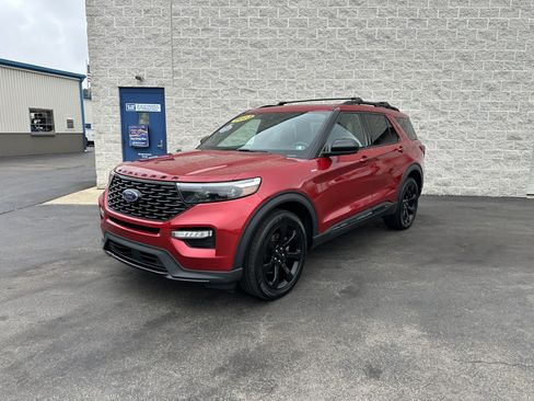 Used 2023 Ford Explorer ST-Line w/ Class IV Trailer Tow Package AWD/4WD image 2