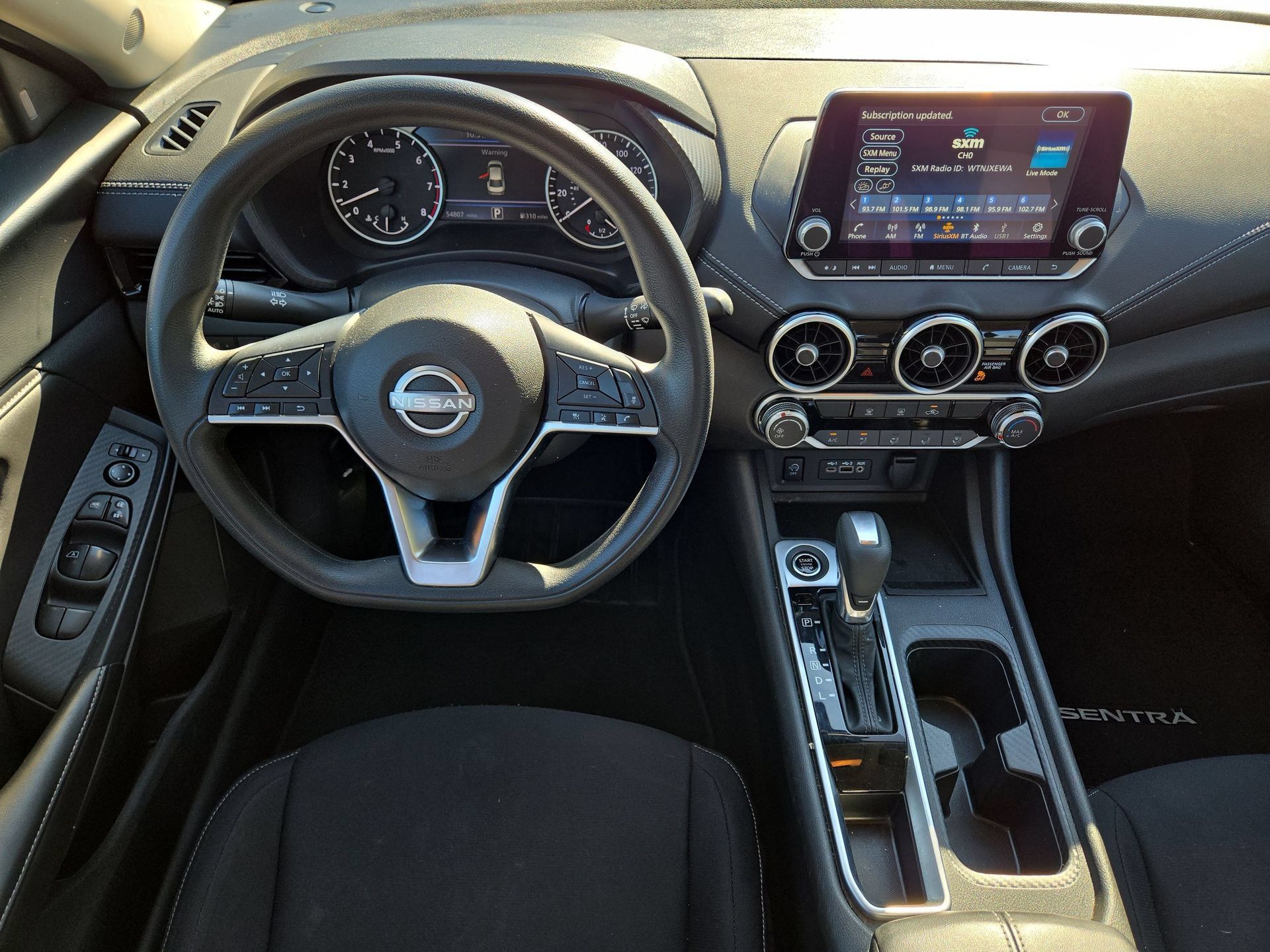 Used 2024 Nissan Sentra SV FWD image 14