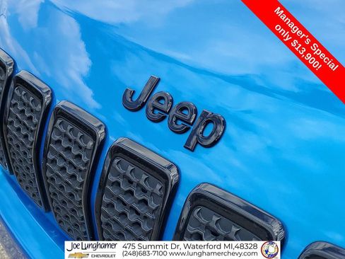 Used 2020 Jeep Cherokee Latitude Plus AWD/4WD image 31