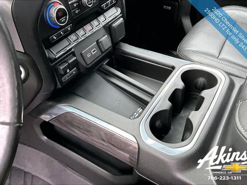 Used 2020 Chevrolet Silverado 2500 LTZ w/ LTZ Convenience Package AWD/4WD image 15