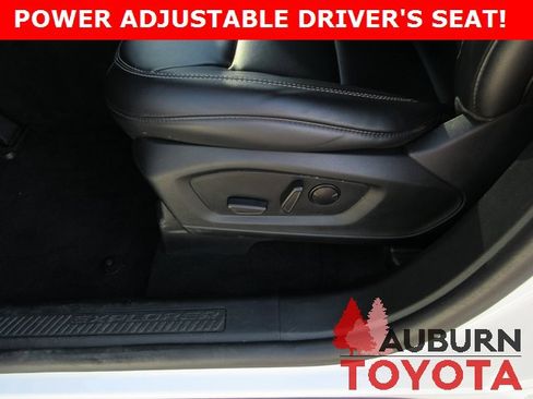 Used 2023 Ford Explorer XLT w/ Equipment Group 202A image 14