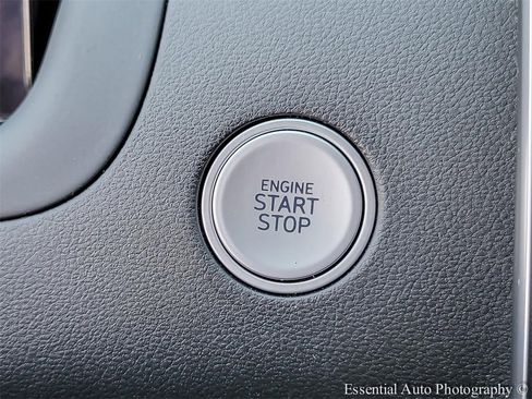 Used 2023 Hyundai Santa Cruz SEL Premium image 18