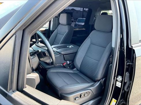 Used 2023 Chevrolet Silverado 1500 LT AWD/4WD image 10