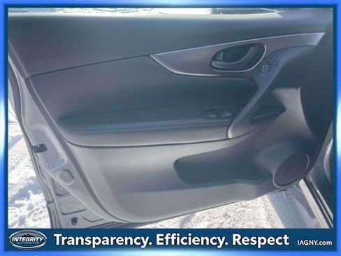 Certified 2022 Nissan Rogue Sport S image 16