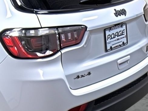 New 2026 Jeep Compass Latitude image 10