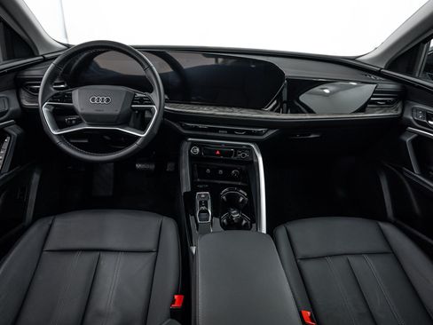 Used 2025 Audi Q5 Premium w/ Convenience Package AWD/4WD image 16