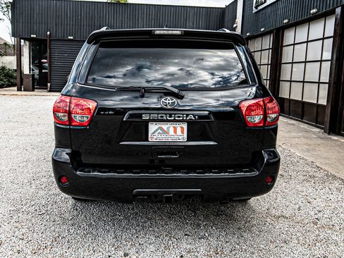 Used 2012 Toyota Sequoia SR5 image 9