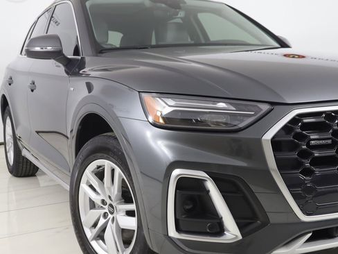 Used 2024 Audi Q5 2.0T Premium w/ Convenience Package image 17