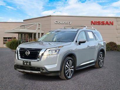 Certified 2023 Nissan Pathfinder Platinum w/ Lighting Package (N93)