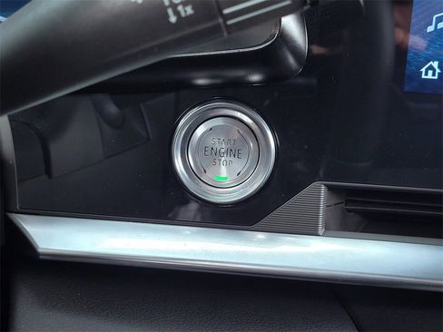 Used 2024 Chevrolet Corvette Stingray image 27