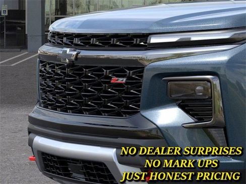 New 2026 Chevrolet Traverse Z71 w/ Driver Confidence Package image 13