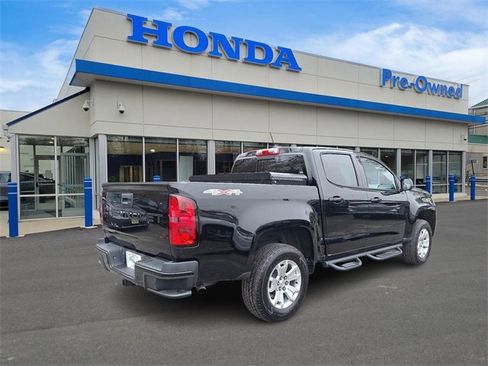 Used 2022 Chevrolet Colorado LT w/ Safety Package image 4