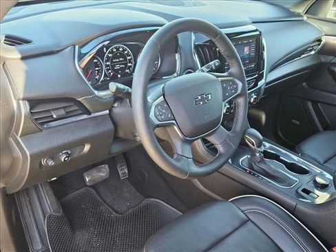Used 2023 Chevrolet Traverse Premier w/ Redline Edition image 10