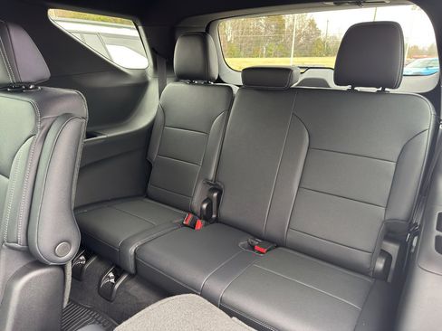 New 2026 Chevrolet Traverse LT w/ Midnight/Sport Edition image 19