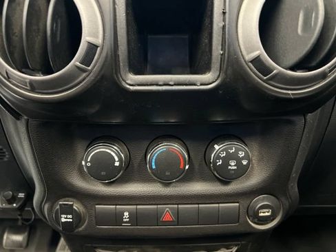Used 2017 Jeep Wrangler Sport w/ Trailer Tow Group AWD/4WD image 17