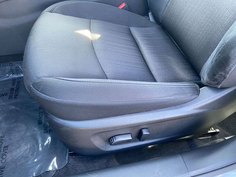 Used 2025 Nissan Altima 2.5 SV image 22