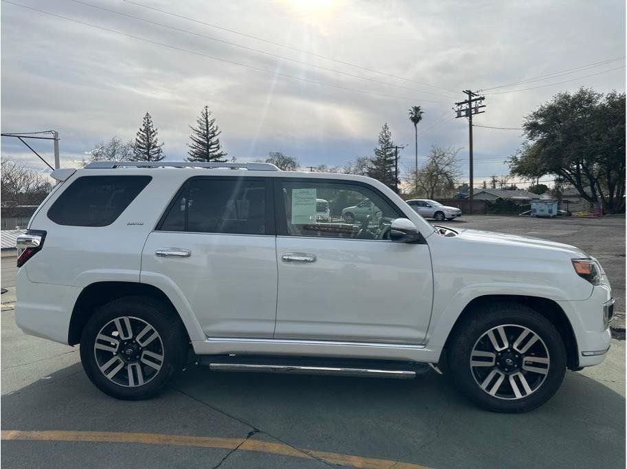 Used 2015 Toyota 4Runner Limited AWD/4WD image 7