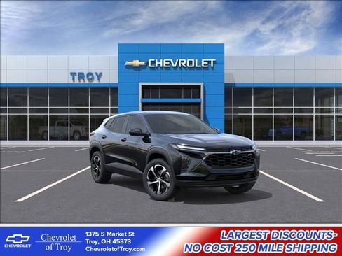 New 2026 Chevrolet Trax RS w/ Driver Confidence Package image 1