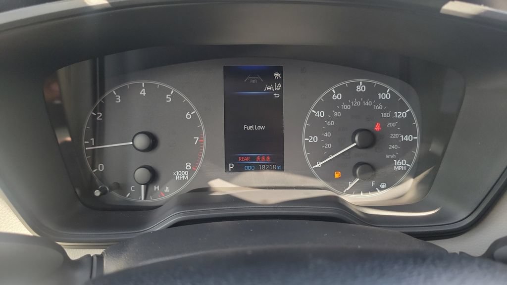 Certified 2025 Toyota Corolla LE FWD image 21