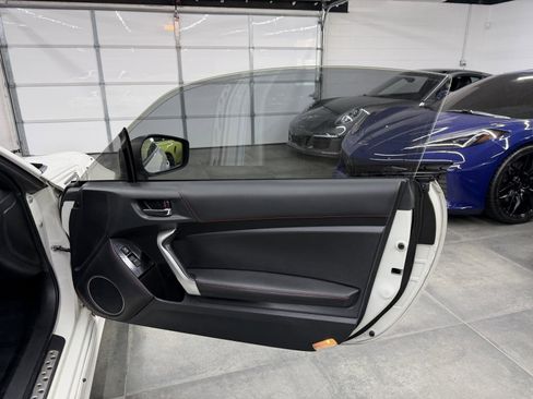 Used 2017 Subaru BRZ Limited image 25